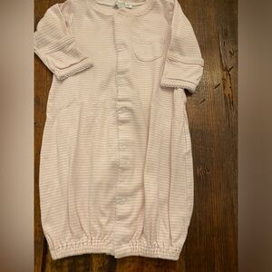 Kissy kissy NB converter gown EUC